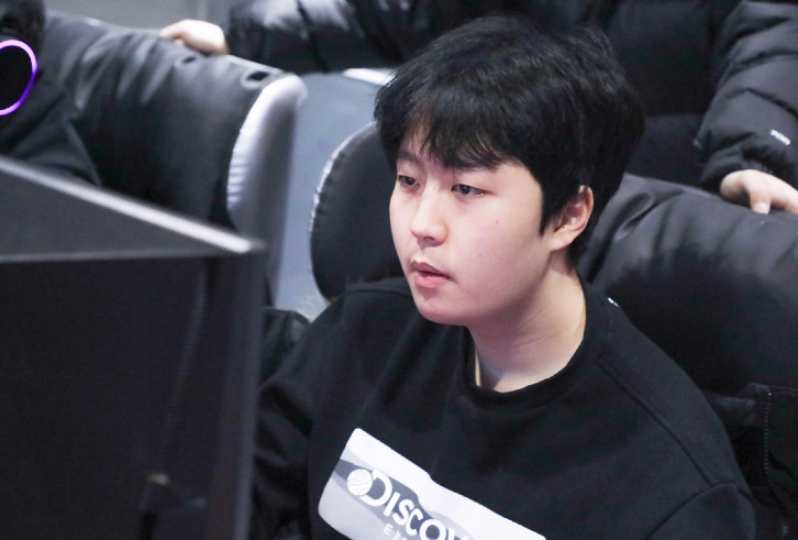 JDG鏖战FNC，Kanavi完成史诗逆转峡谷大战淘汰赛，留下经典瞬间的简单介绍