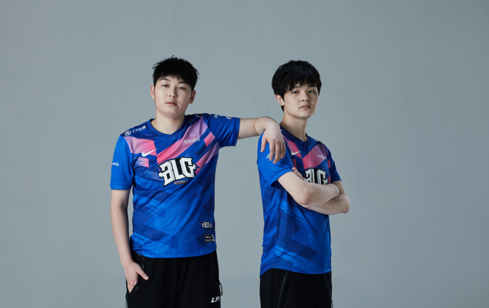 开云体育入口-CLG翻盘KT，Viper开启传奇时刻激烈交锋四强赛，技惊四座