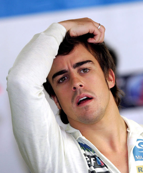 索伯车队绝杀阿斯顿马丁,阿隆索高光表现的简单介绍 索伯车队绝杀阿斯顿马丁,阿隆索高光表现的简单介绍