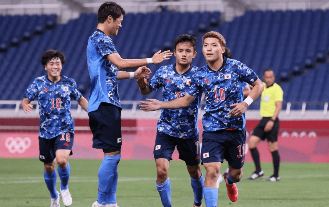 韩国队碾压日本队，梁靖崑带队取胜的简单介绍