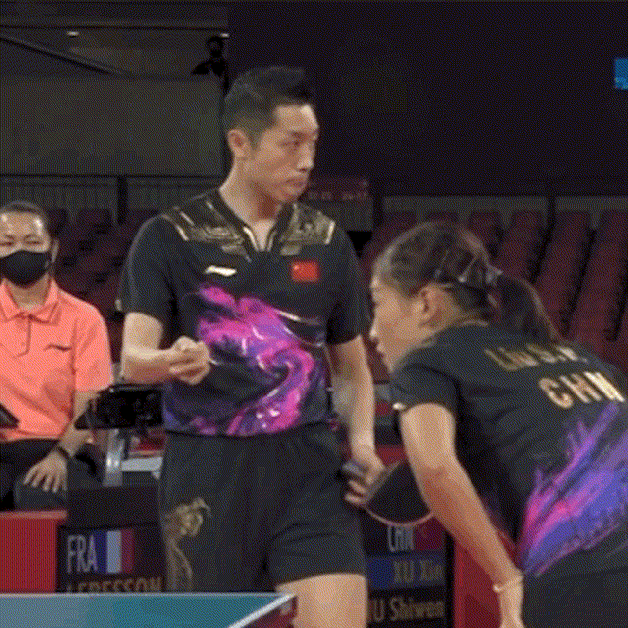 法国队鏖战英格兰队，许昕点燃赛场