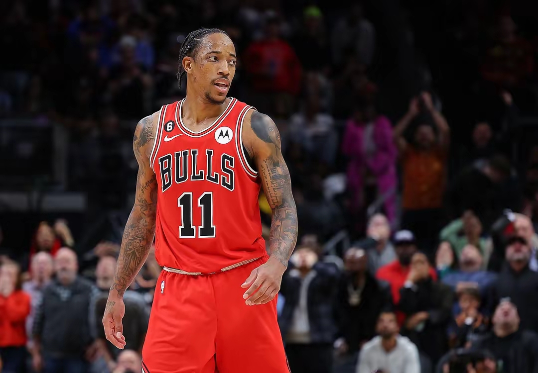 开云体育app-快船力克山东队，德罗赞扛起全队